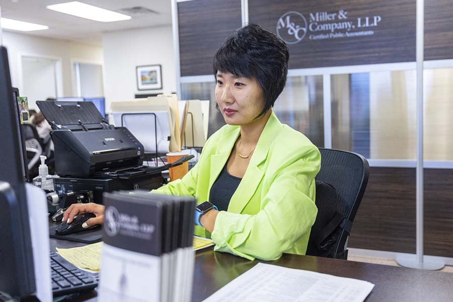 NYC CPA performing pension audit and retirement plan accounting review for business compliance in Manhattan